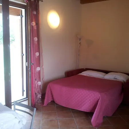 Laghetto Ai Portici Bed & Breakfast *