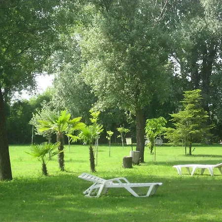 Bed & Breakfast Laghetto Ai Portici *