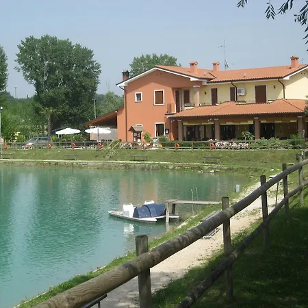 Bed & Breakfast Laghetto Ai Portici *